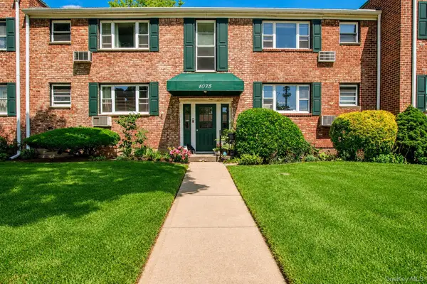 1075 Fenwood Drive #3, Valley Stream, NY 11580