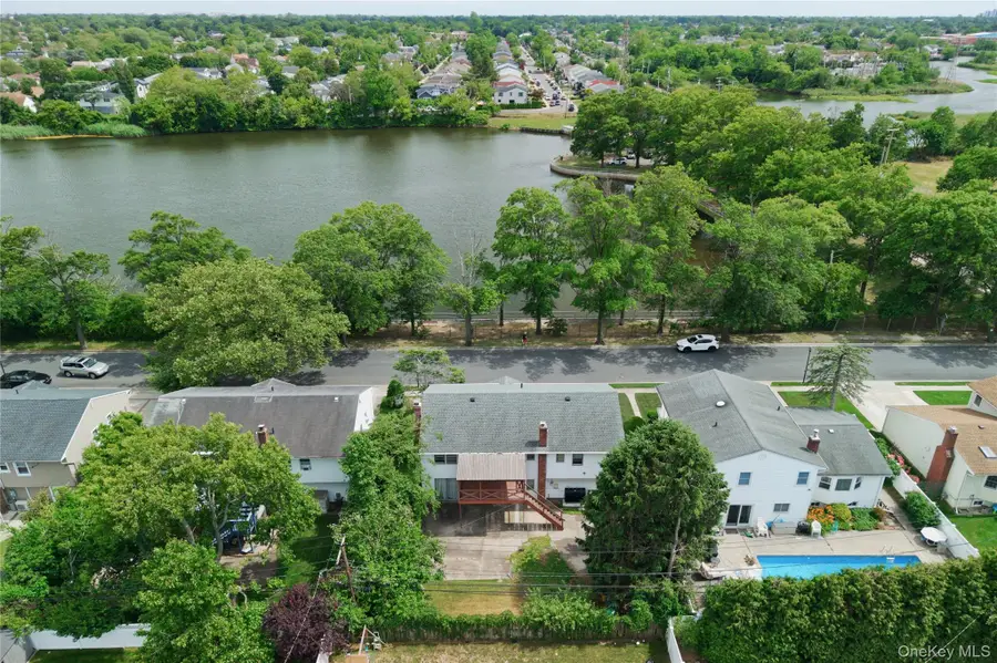 726 University Street, Valley Stream, NY 11581 - #2