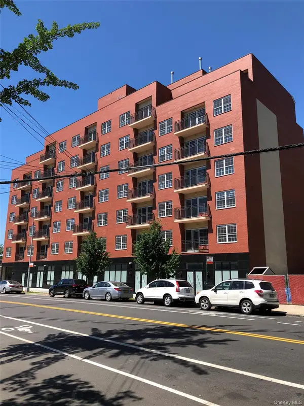 71-66 Parsons Boulevard #3F, Fresh Meadows, NY 11365
