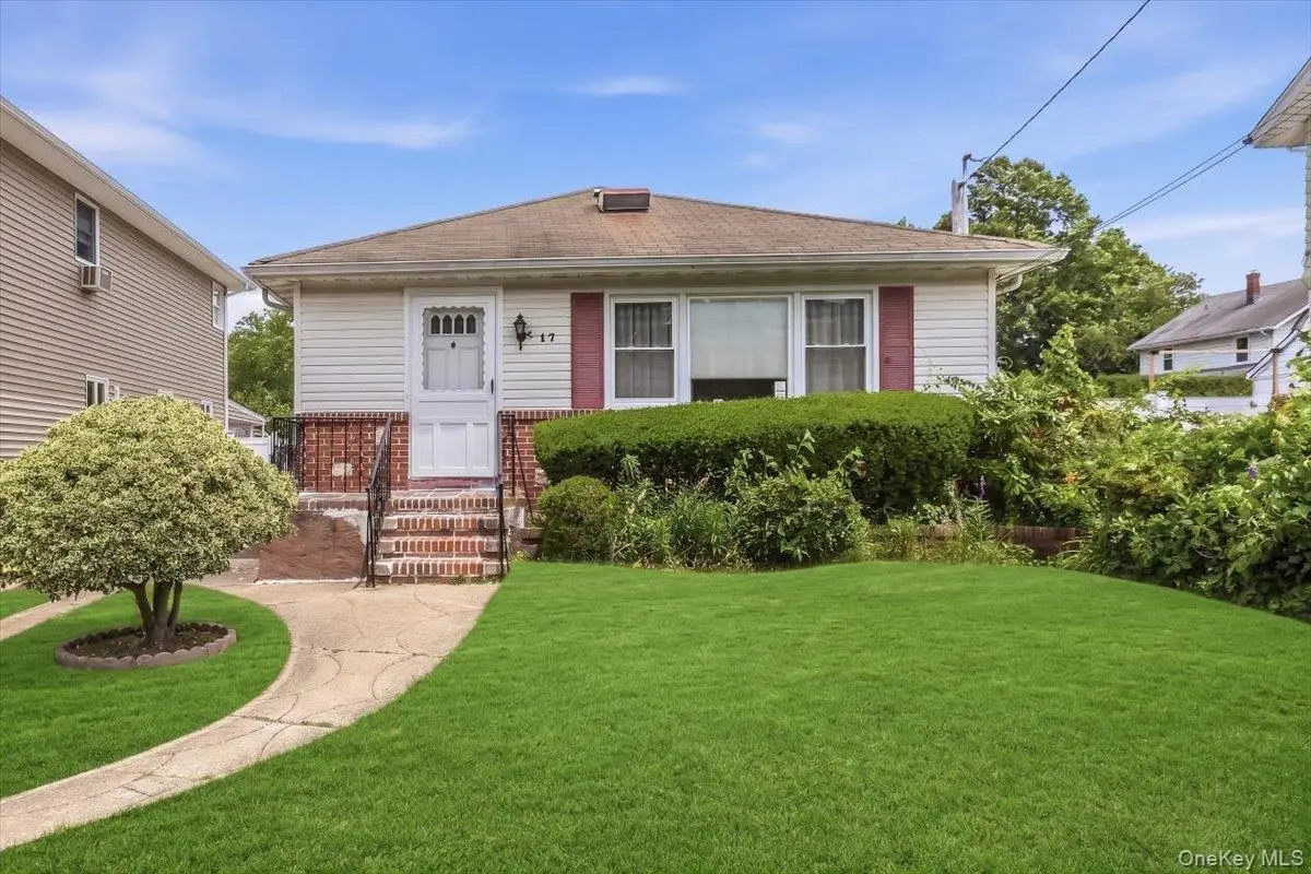 17 Duryea Place, Lynbrook, NY 11563 - #1