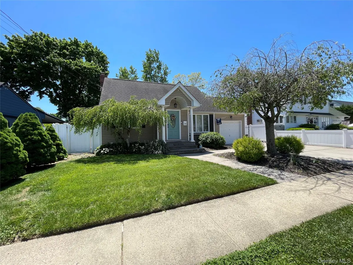 36 34th Street, Copiague, NY 11726 - #1