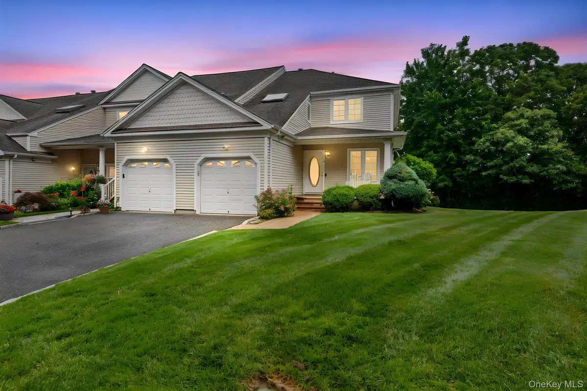 16 Lindbergh Circle, Huntington, NY 11743 - #1