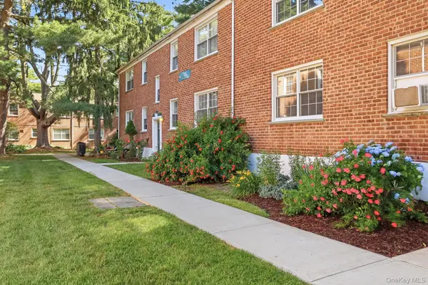 182 Pinewood Road #25, Hartsdale, NY 10530