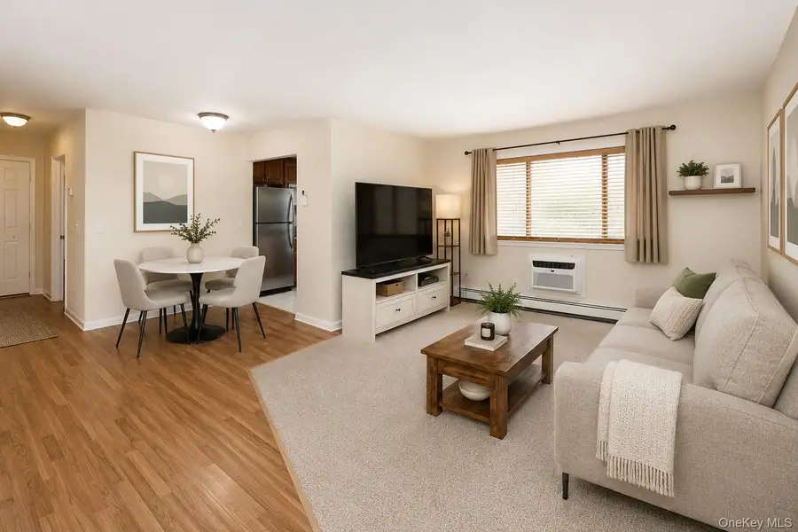 2423 Union Boulevard #8B, Islip, NY 11751 - #2