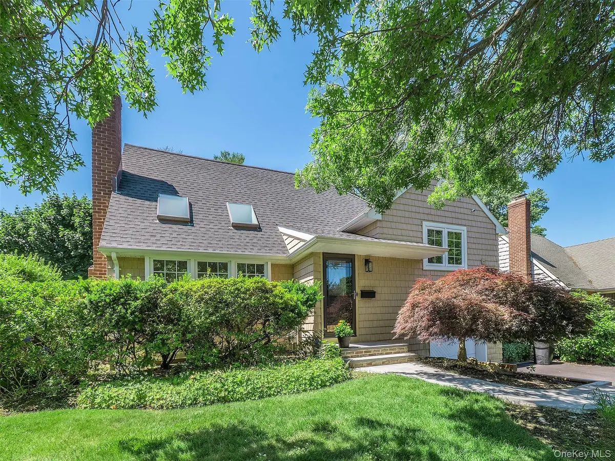 25 Andover Road, Port Washington, NY 11050 - #1