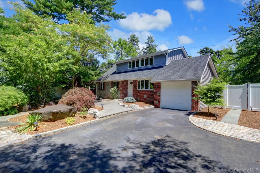 1 Burr Road, East Northport, NY 11731 - #2