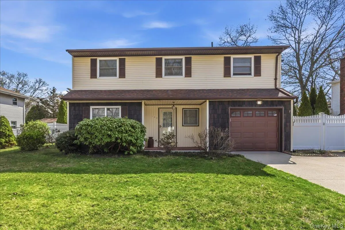 123 Avenue B, Holbrook, NY 11741 - #1