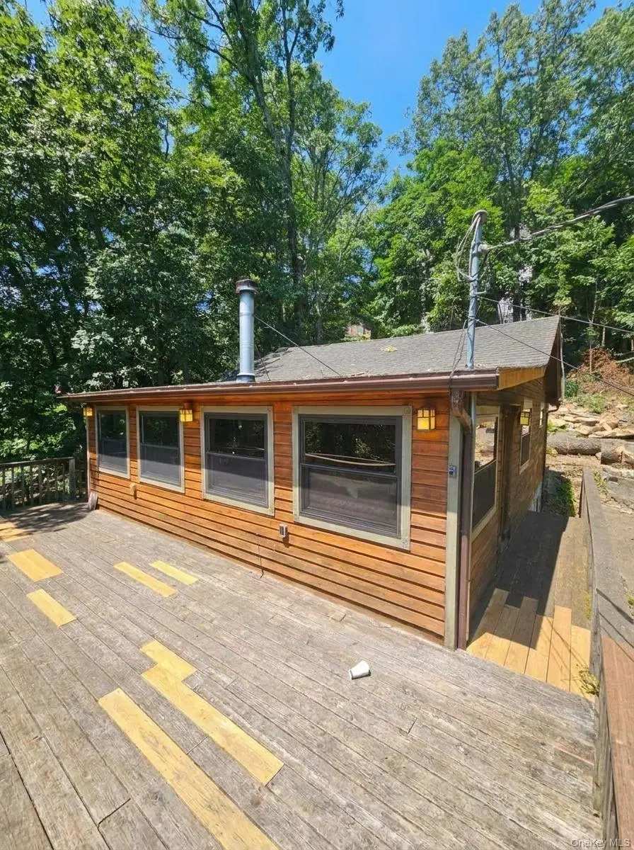 211 Brook Trail, Greenwood Lake, NY 10925 - #3