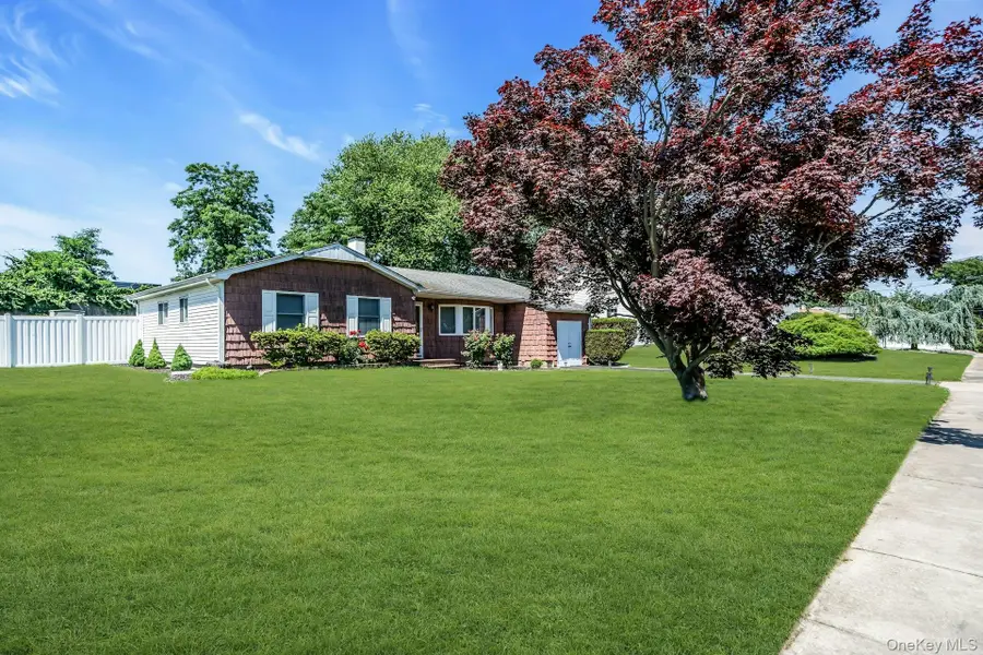 15 Duel Drive, Holbrook, NY 11741 - #2