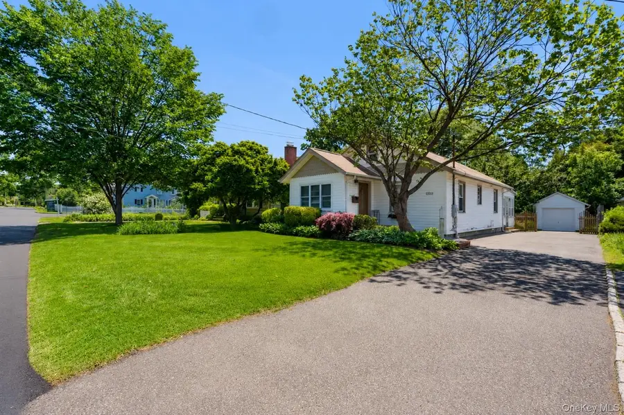105 4th Avenue, East Northport, NY 11731 - #2