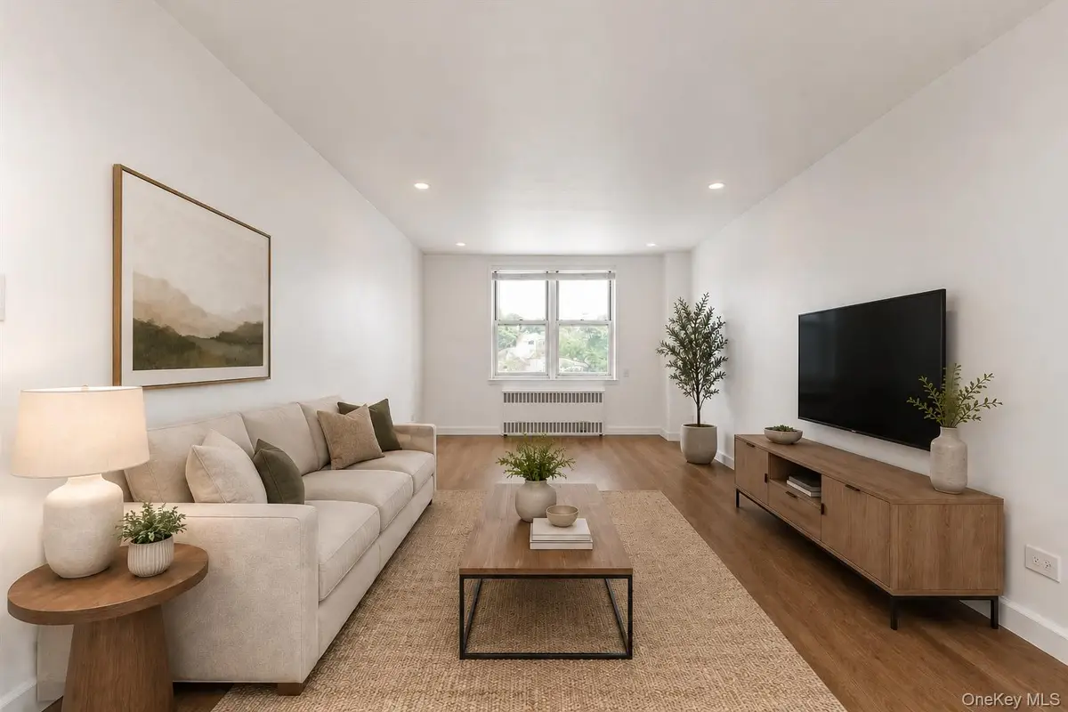67-30 Clyde Street #7T, Forest Hills, NY 11375 - #1