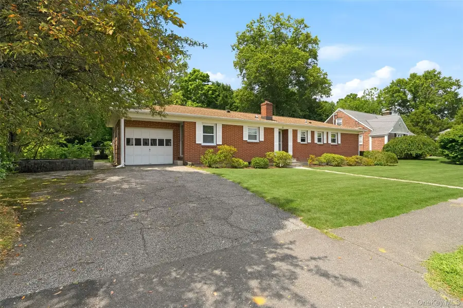 31 Partridge Road, White Plains, NY 10605 - #3