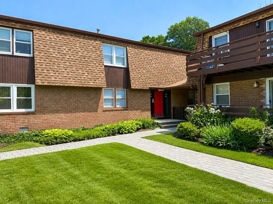 124 New Holland Village, Nanuet, NY 10954 - #2