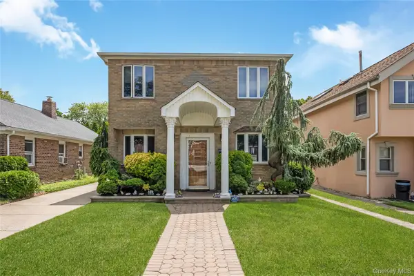 151-62 24th Road, Whitestone, NY 11357