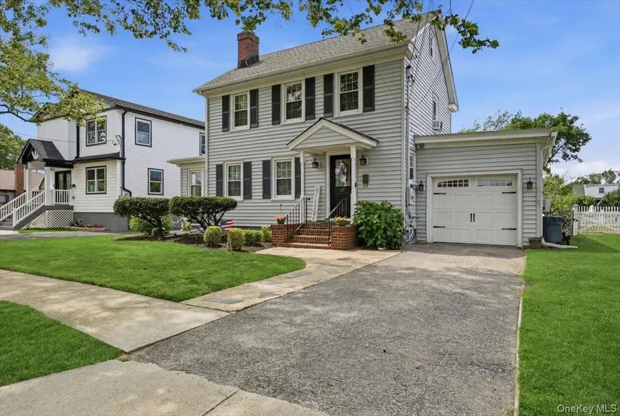 17 Norman Avenue, Amityville, NY 11701 - #3