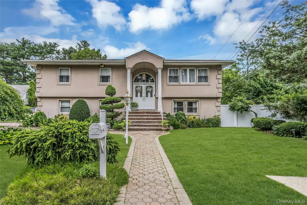 105 Convent Road, Syosset, NY 11791 - #1