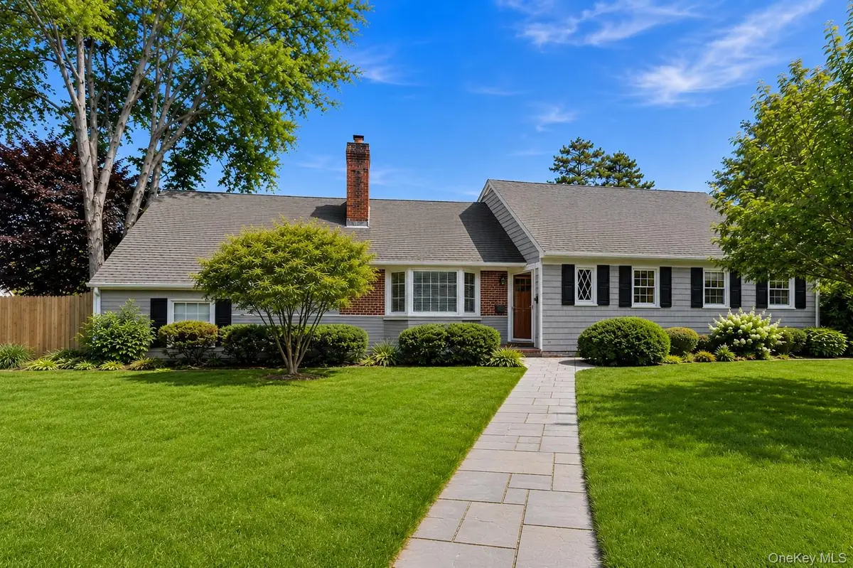 5 Arrowhead Place, Huntington, NY 11743 - #1