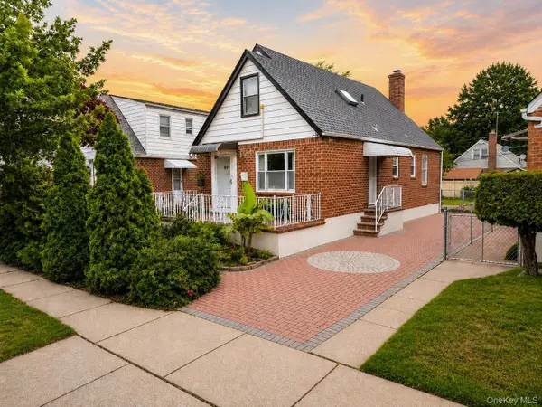 80-59 250th Street, Bellerose, NY 11426