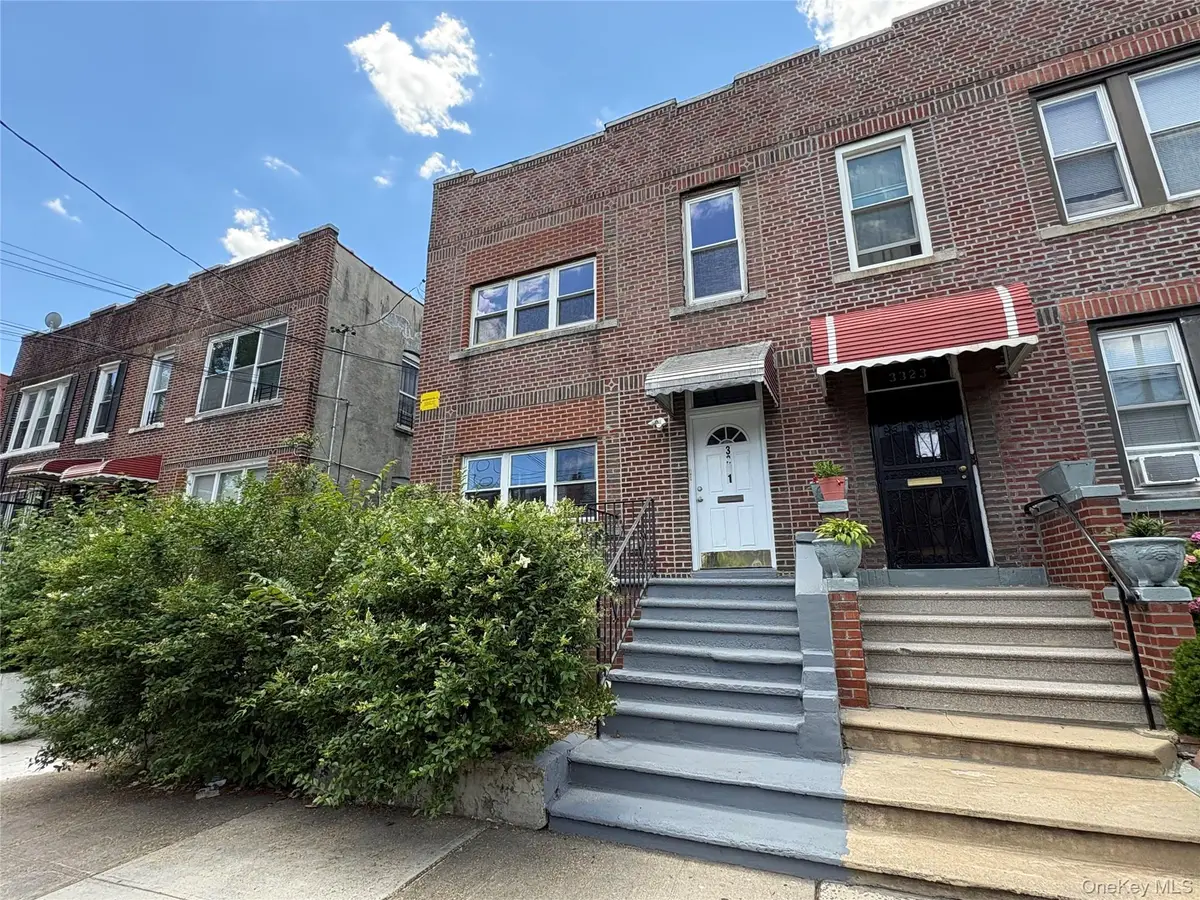 3321 Fish Avenue, Bronx, NY 10469 - #1