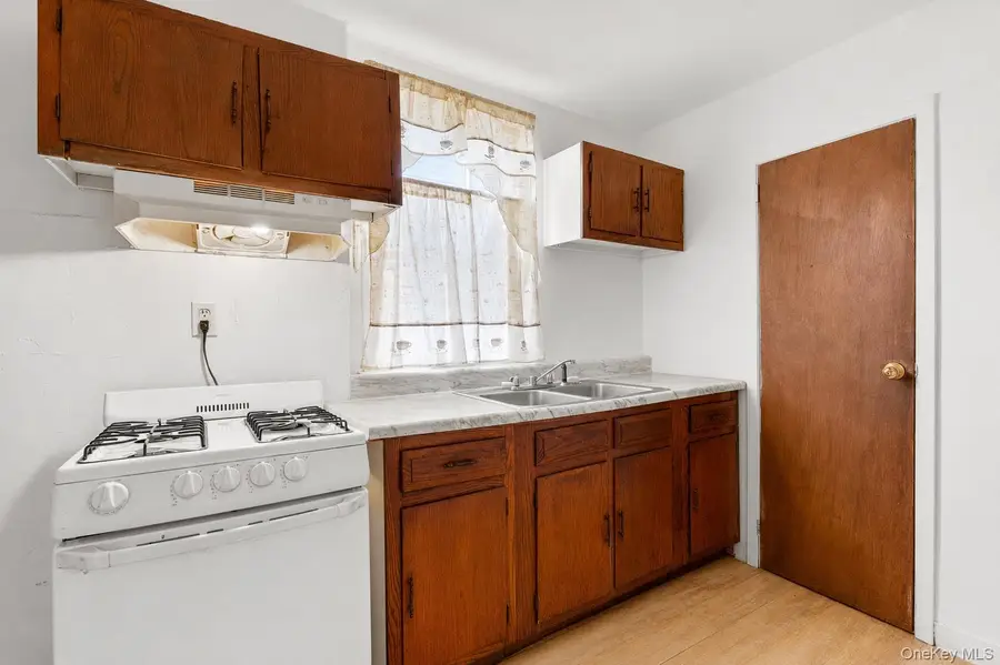 464 S 2nd Avenue, Mount Vernon, NY 10550 - #3