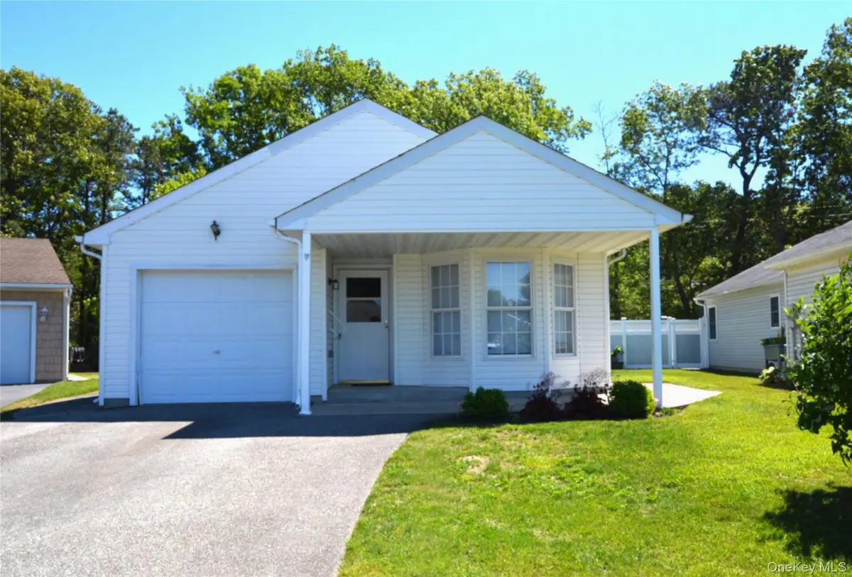 5190 Village Circle E, Manorville, NY 11949 - #1