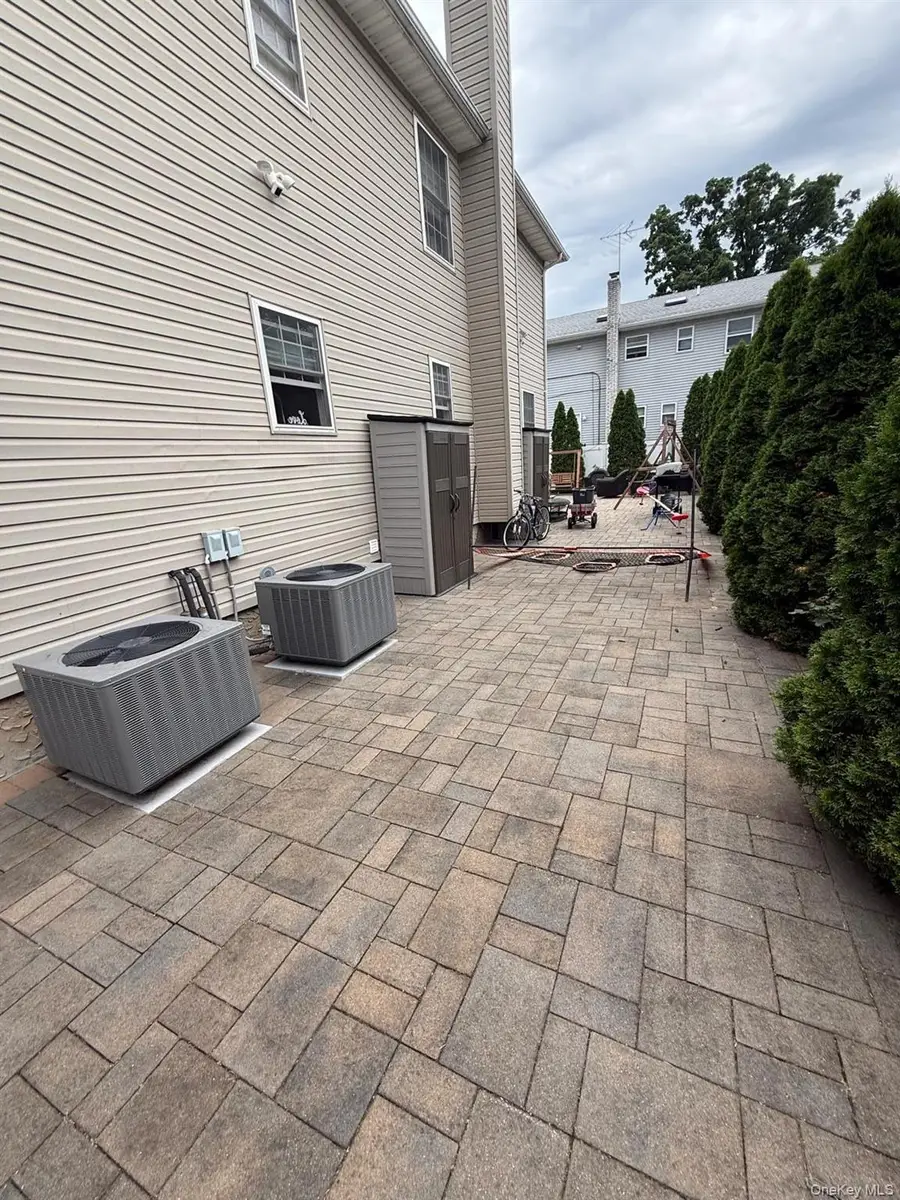 264 Doherty Avenue, Elmont, NY 11003 - #3