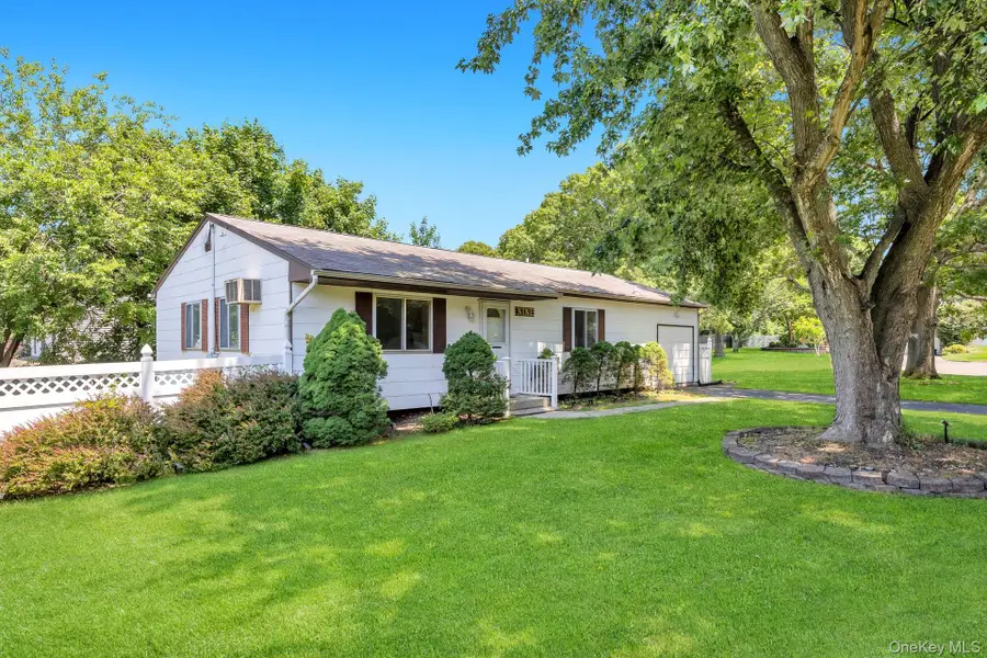 9 Daniel Court, Lake Ronkonkoma, NY 11779 - #2