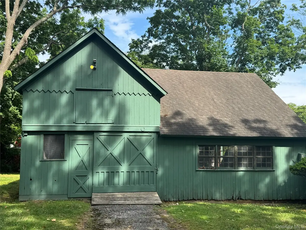 33 Crosby Street, Center Moriches, NY 11934 - #1