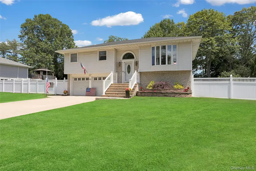 61 Yale Avenue, Oakdale, NY 11769 - #2