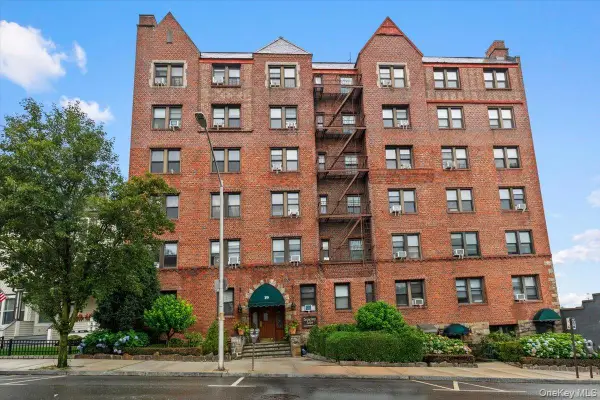 19 S Broadway #4F, Tarrytown, NY 10591