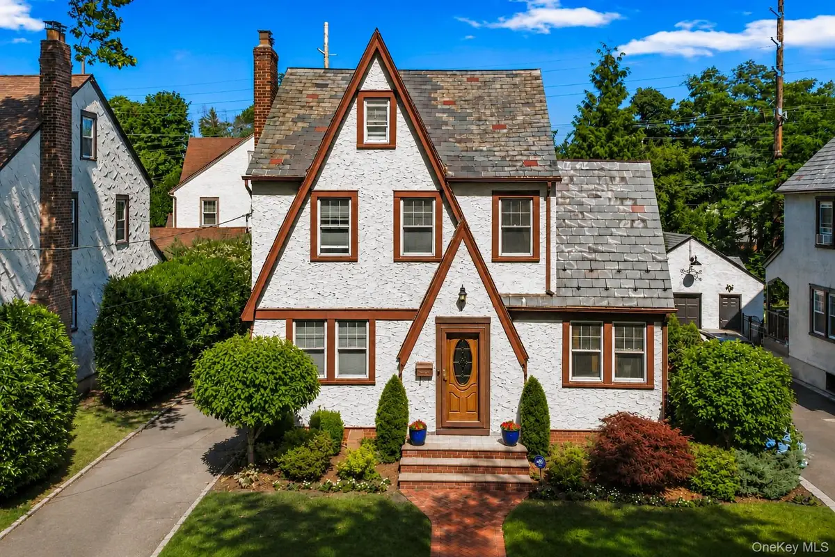 25 Archer Road, West Hempstead, NY 11552 - #1