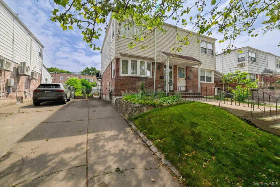 6741 197th Street, Fresh Meadows, NY 11365 - #3