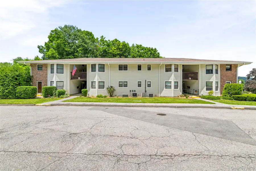 27 Walden Court #J, Yorktown Heights, NY 10598 - #2