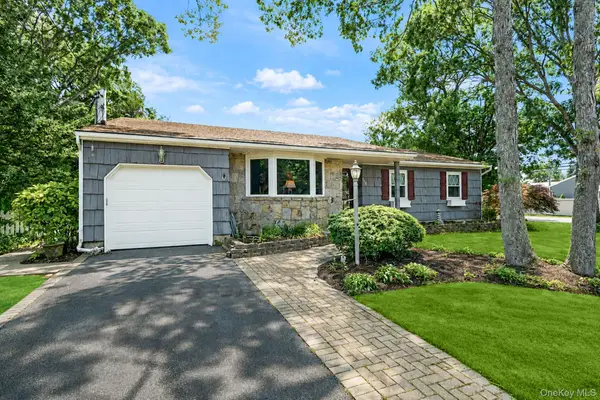 220 Terry Boulevard, Holbrook, NY 11741