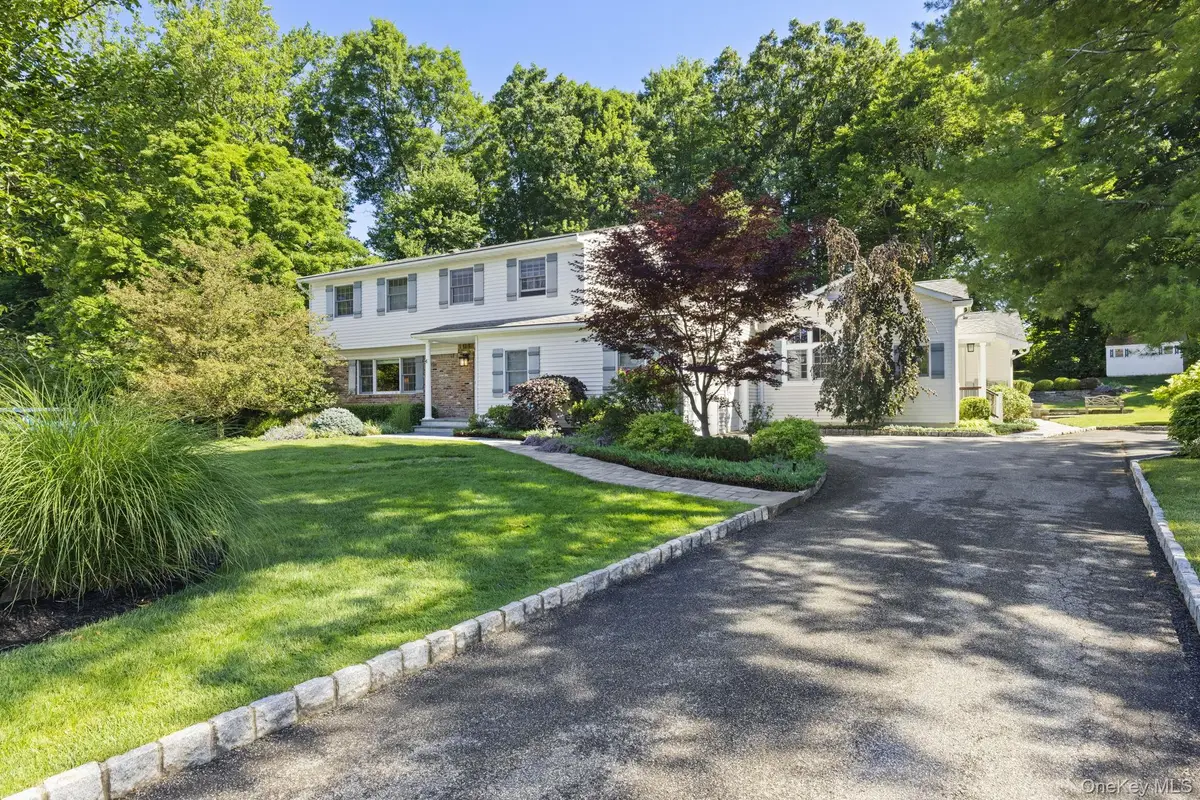 4 Dolphin Road, New City, NY 10956 - #1