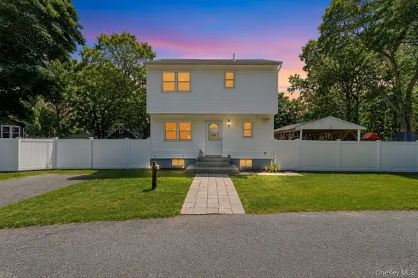 177 Magnolia Drive, Selden, NY 11784