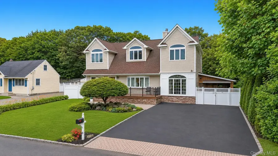 19 Joan Road, Bay Shore, NY 11706 - #2