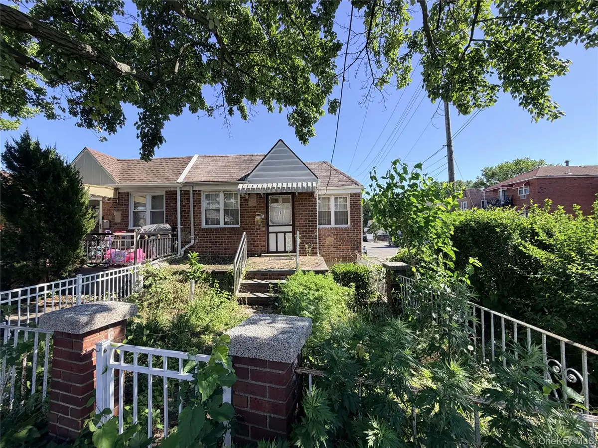 3140 Waterbury Avenue, Bronx, NY 10465 - #1