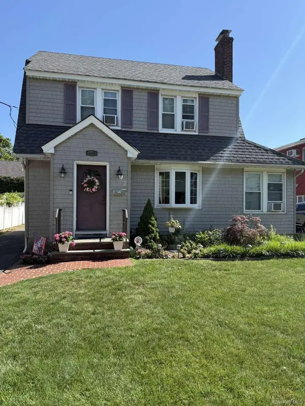 145 Raymond Street, Rockville Centre, NY 11570