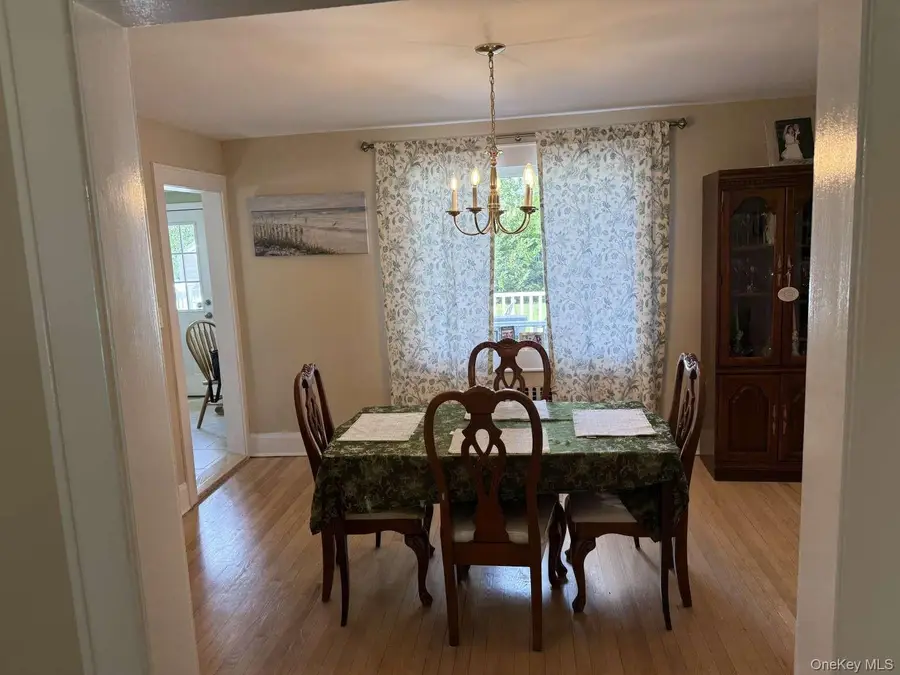 145 Raymond Street, Rockville Centre, NY 11570 - #3