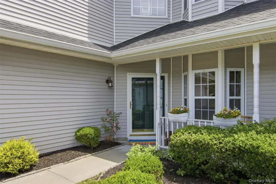 31 Willow Wood Drive, East Setauket, NY 11733 - #3