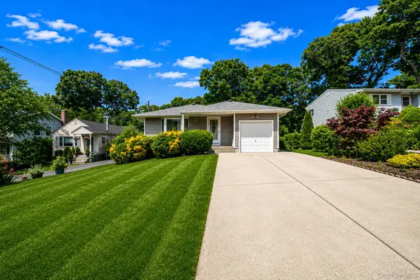 390 Blue Point Road, Farmingville, NY 11738