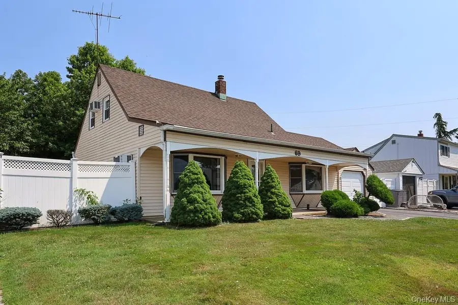 69 Corncrib Lane, Levittown, NY 11756 - #2