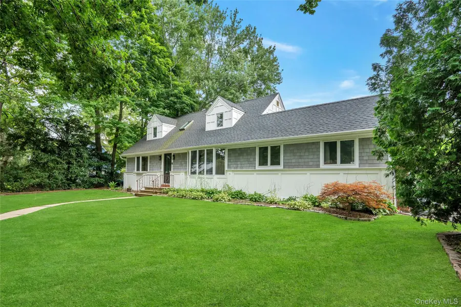 27 Middle Drive, Huntington, NY 11743 - #3