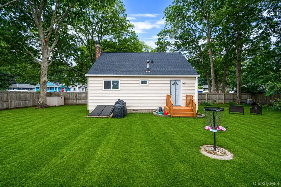 119 Parkwood Drive, Shirley, NY 11967 - #3