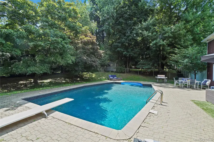 16 Stephen Drive, Tarrytown, NY 10591 - #3