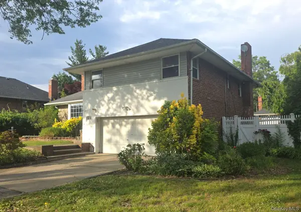172 Evergreen Drive, Westbury, NY 11590