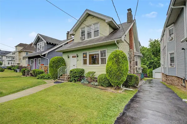 40 Dewey Avenue, New Rochelle, NY 10801