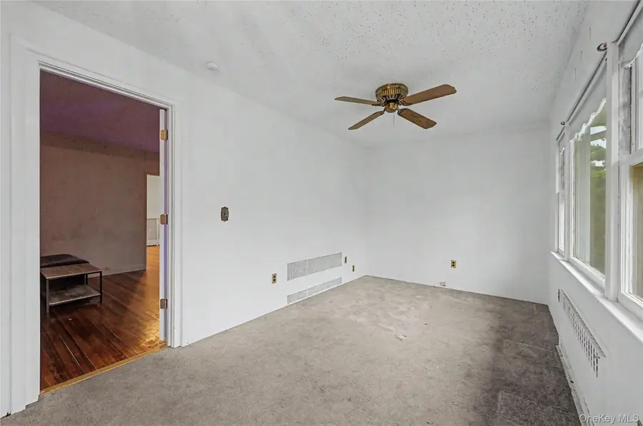 40 Dewey Avenue, New Rochelle, NY 10801 - #3