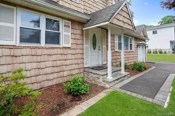 46 Falcon Drive, Hauppauge, NY 11788